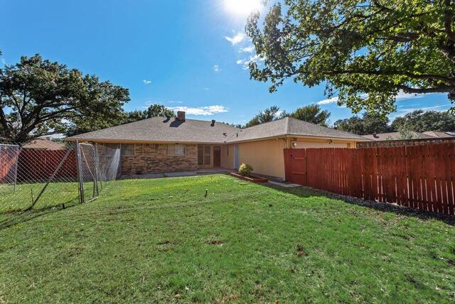 1616 Saxony, Place Carrollton, TX photo 26
