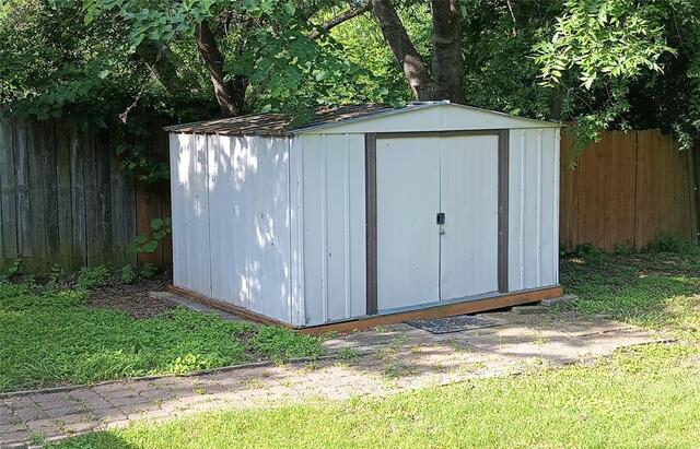 1707 Cottonwood, Road Carrollton, TX photo 15