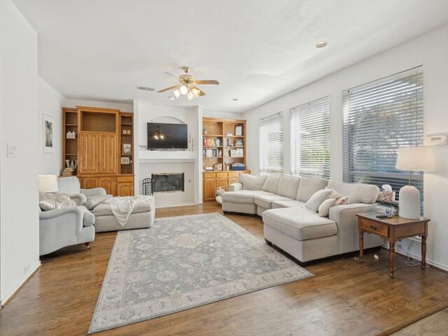 2514 Fallview, Lane Carrollton, TX photo 8
