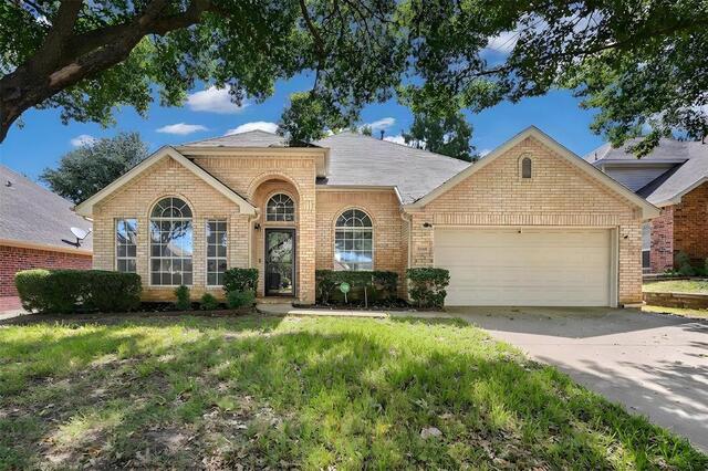 1004 Tennison Drive, Euless, TX image