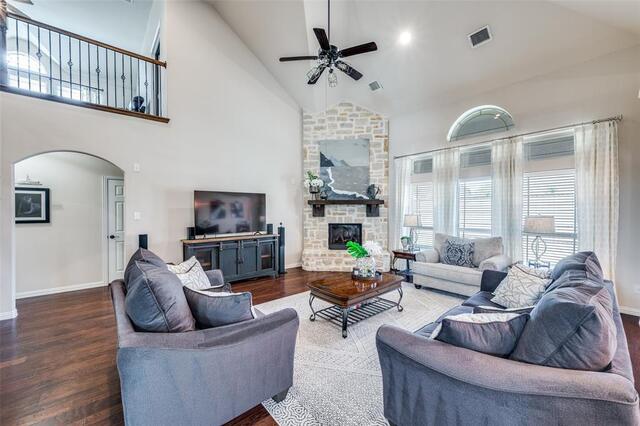 201 Kingsbury, Lane Prosper, TX photo 4