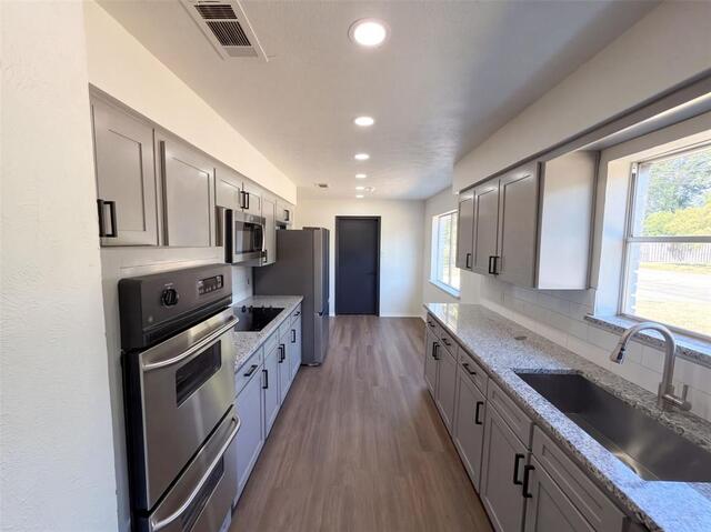 1329 Wellington, Drive Denton, TX photo 6