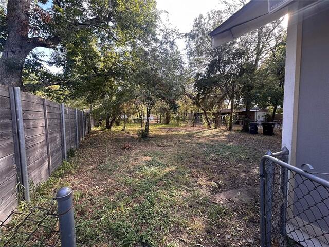 327 Egan, Street Denton, TX photo 4