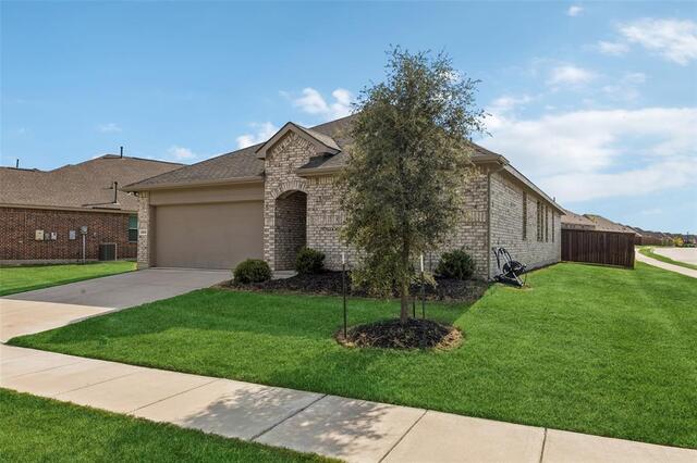 2000 Angus Drive, Little Elm, TX photo 2