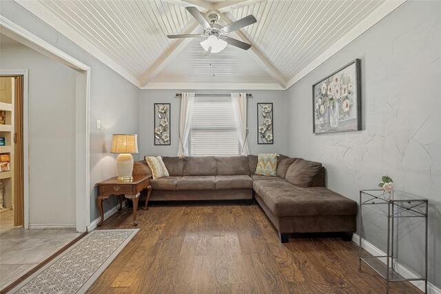 2006 E Branch Hollow, Drive Carrollton, TX photo 10
