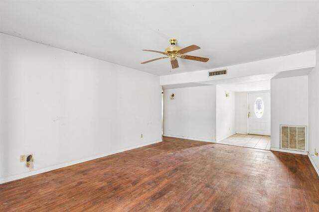 2217 Lockwood, Drive Carrollton, TX photo 4