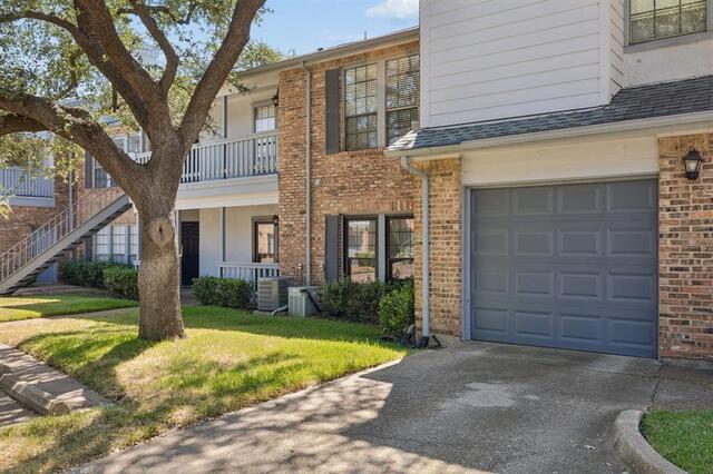 3101 Townbluff Drive, 612 Plano, TX photo 2