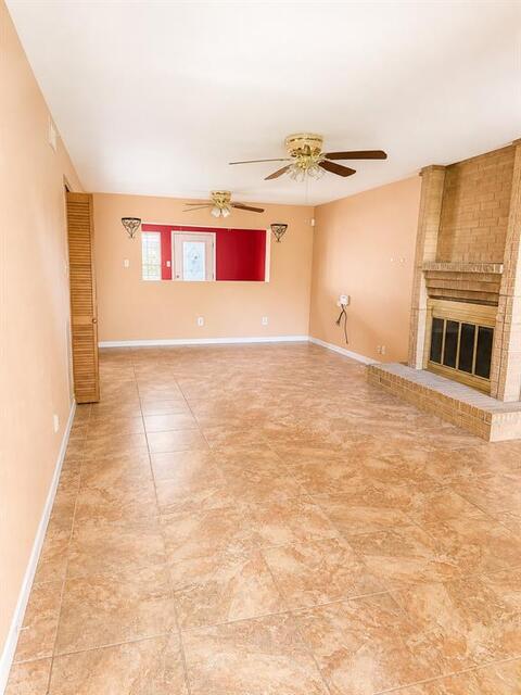 1734 Hartford, Drive Carrollton, TX photo 4