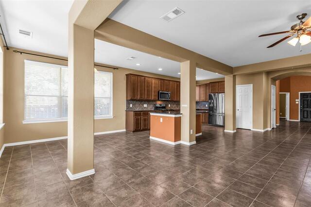 2620 Tradewinds Drive, Little Elm, TX photo 4