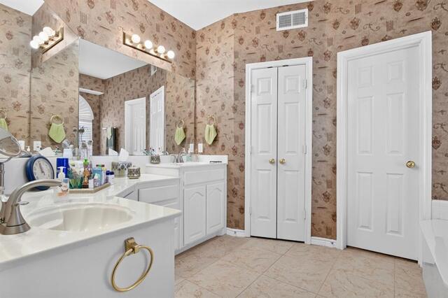 10657 Coach House, Lane Frisco, TX photo 17