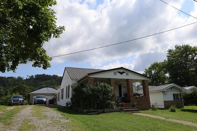 Property at 905 John Street