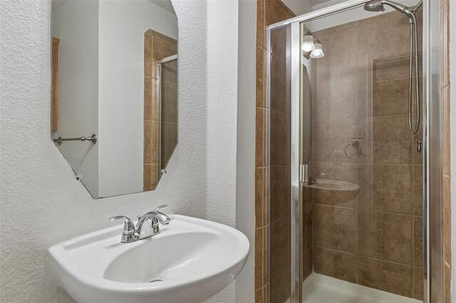 10009 Bradford Grove, Drive Frisco, TX photo 21