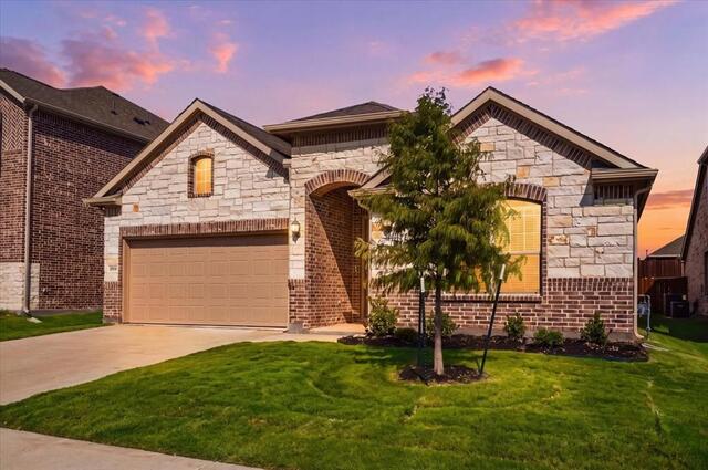 2109 Esher Drive, Little Elm, TX photo 2