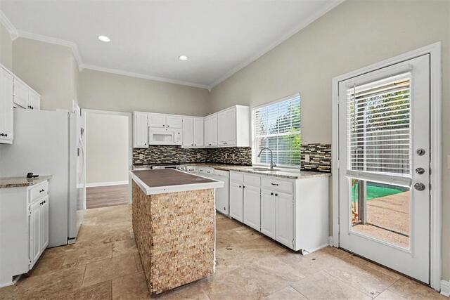 3711 Penny, Lane Carrollton, TX photo 9
