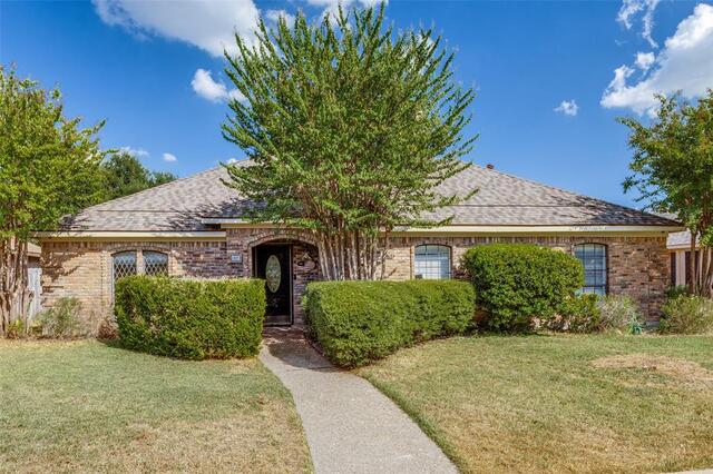 902 N Allen Heights, Drive Allen, TX photo 3