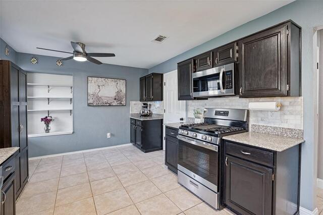 1108 Heather, Lane Carrollton, TX photo 12
