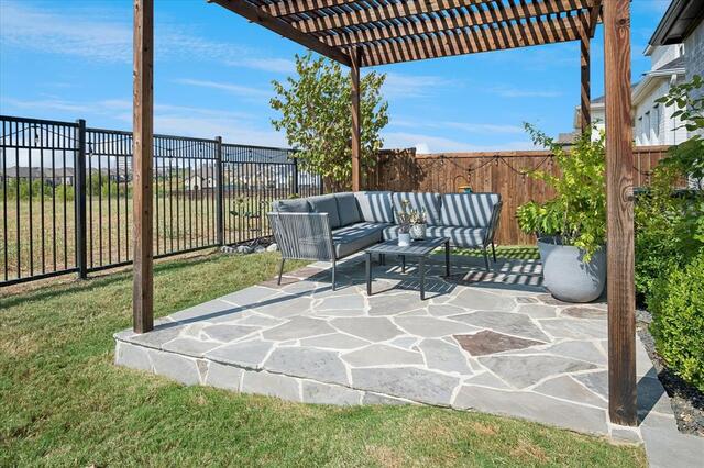 1737 Clem Castle, Drive Carrollton, TX photo 6