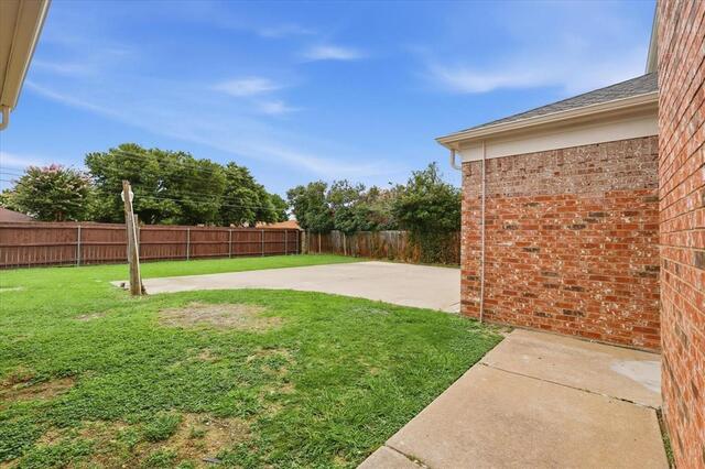 2209 Everglade, Court Carrollton, TX photo 34