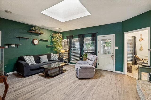 1006, Ridgeview Carrollton, TX photo 5