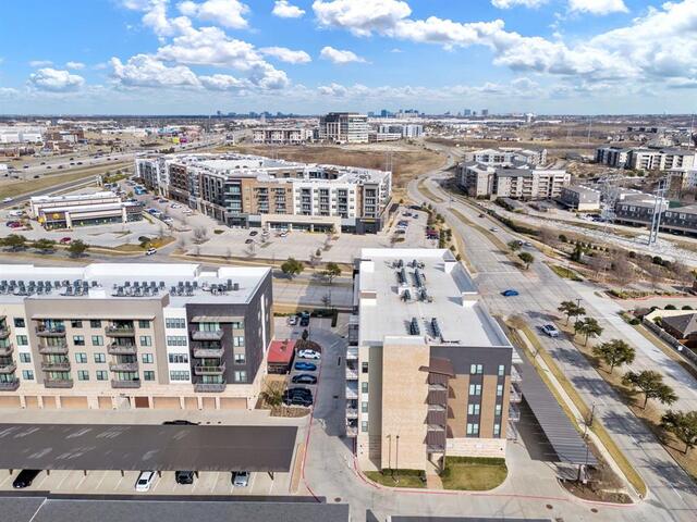 3517 Windhaven Parkway, 2404 Lewisville, TX photo 2