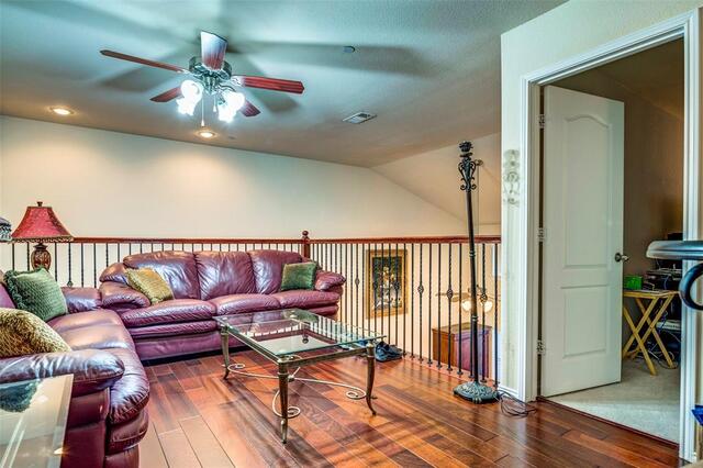 1040 Lucy, Lane Allen, TX photo 25