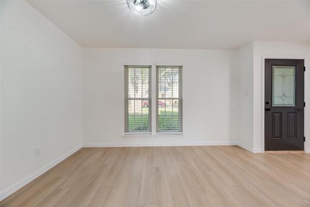 3711 Grasmere, Drive Carrollton, TX photo 4
