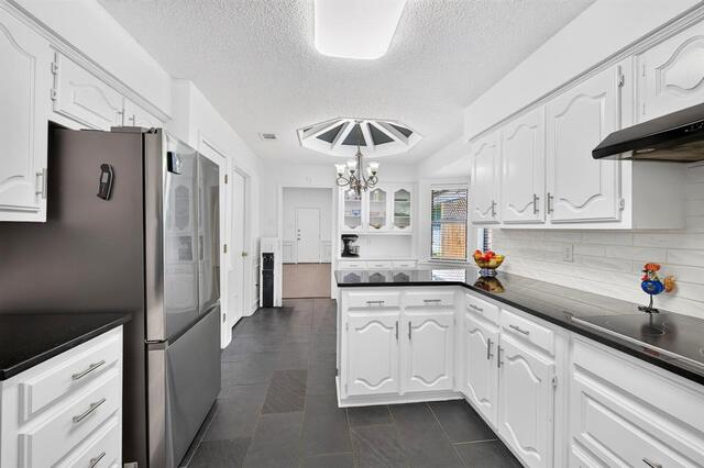 2409 Glen Morris, Road Carrollton, TX photo 10