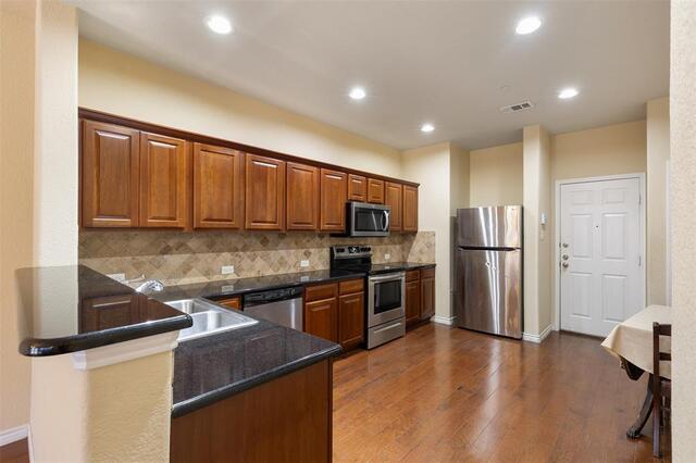 6225 Madrone, Court Plano, TX photo 9