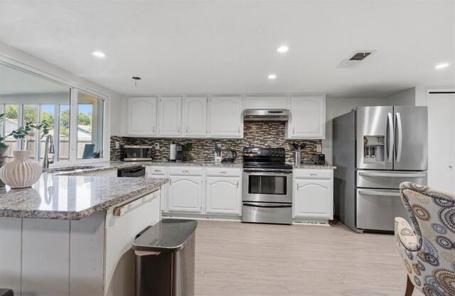 2213 Proctor, Drive Carrollton, TX photo 8
