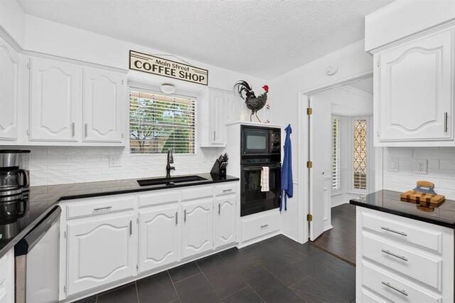 2409 Glen Morris, Road Carrollton, TX photo 11