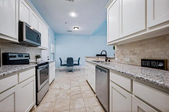 3037 Solana, Circle Denton, TX photo 9