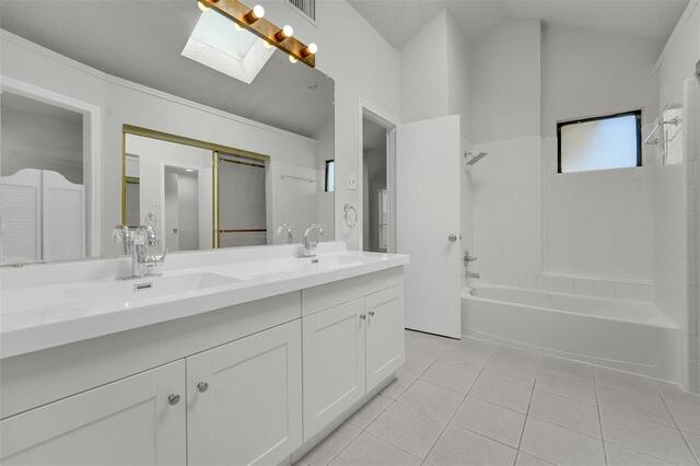2116 Holly Hill, Lane Carrollton, TX photo 14