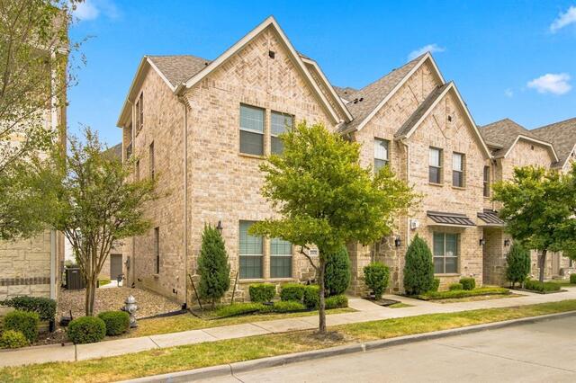 303 Ferndale, Street Lewisville, TX photo 2