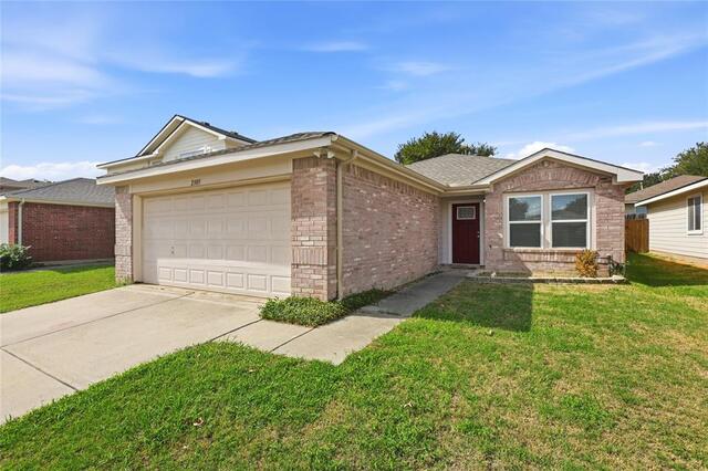 2305, Northway Denton, TX photo 3