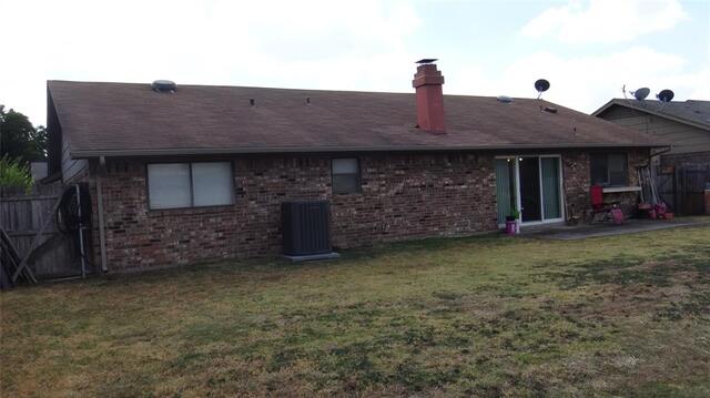2107 Bordeaux, Drive Carrollton, TX photo 14