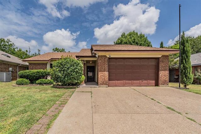 1524 Lincolnshire Way, Fort Worth, TX image