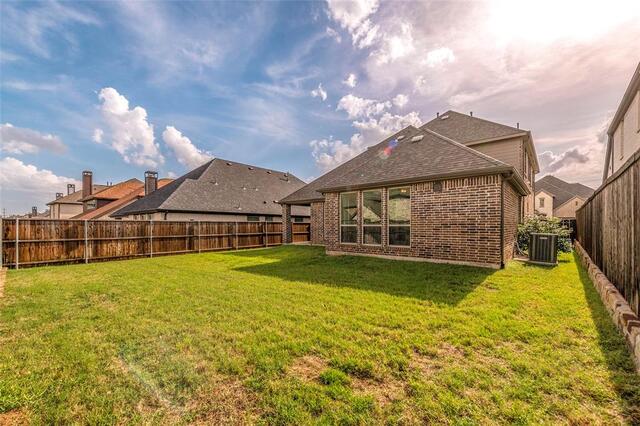 4456 Tall Knight, Lane Carrollton, TX photo 32