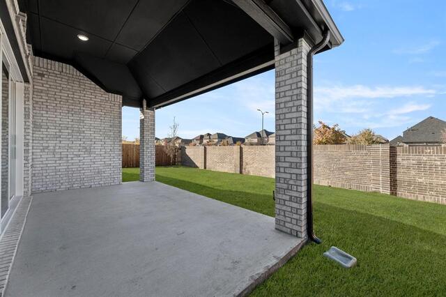 2136 Valencia Drive, Little Elm, TX photo 24