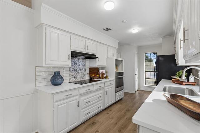 2051 Robin Hill, Lane Carrollton, TX photo 11