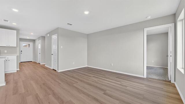 516 Babbling Brook, Drive Denton, TX photo 6