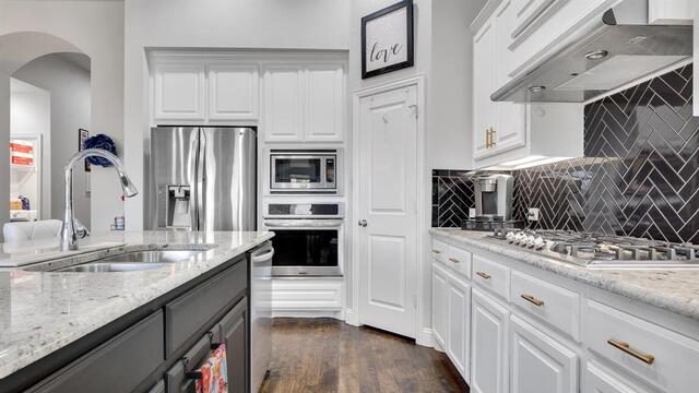 124 Village Creek, Drive McKinney, TX photo 6