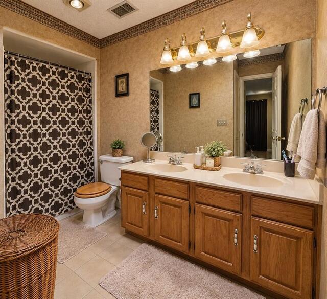 2023 Lorient, Drive Carrollton, TX photo 7