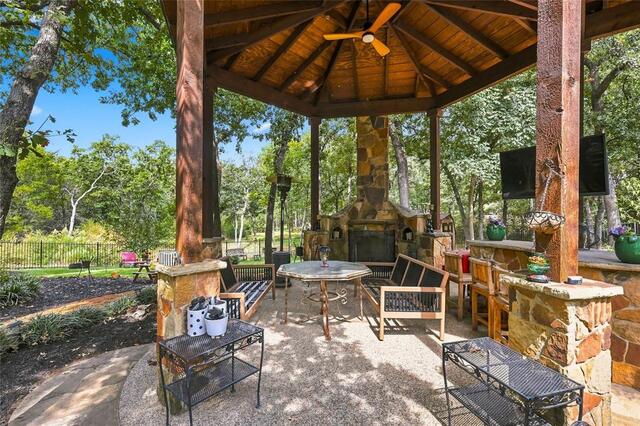 3503 Sarah Springs Trail, Flower Mound, TX photo 11