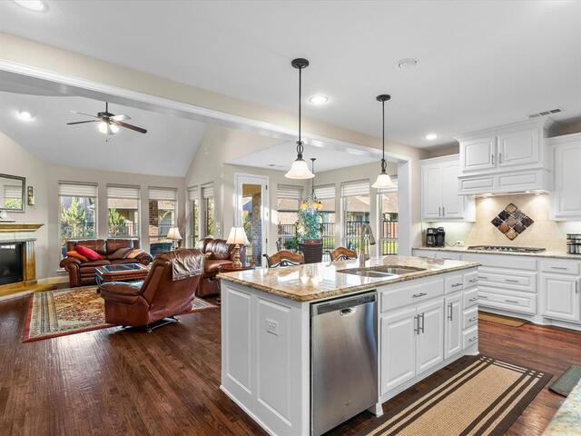 1767 Bluebird, Court Carrollton, TX photo 15