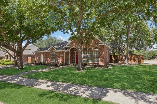 2824 Meadowside, Drive McKinney, TX photo 2