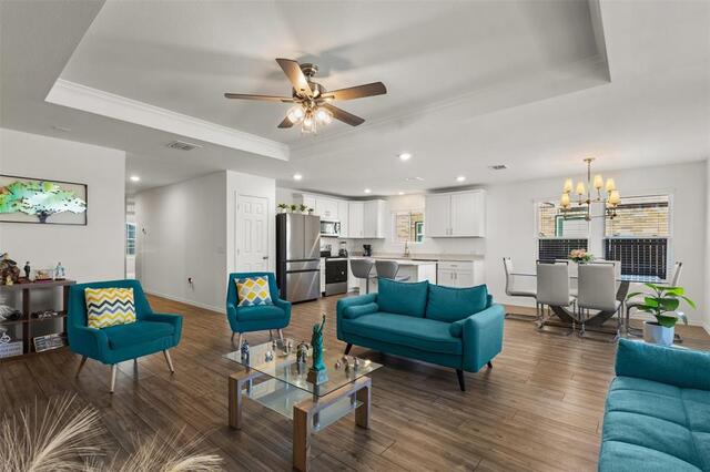 2117 Winding Creek, Way Denton, TX photo 9