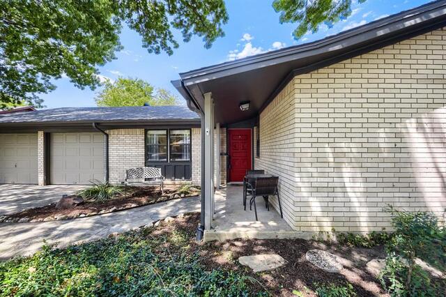 1300 Greenbriar, Street Denton, TX photo 2