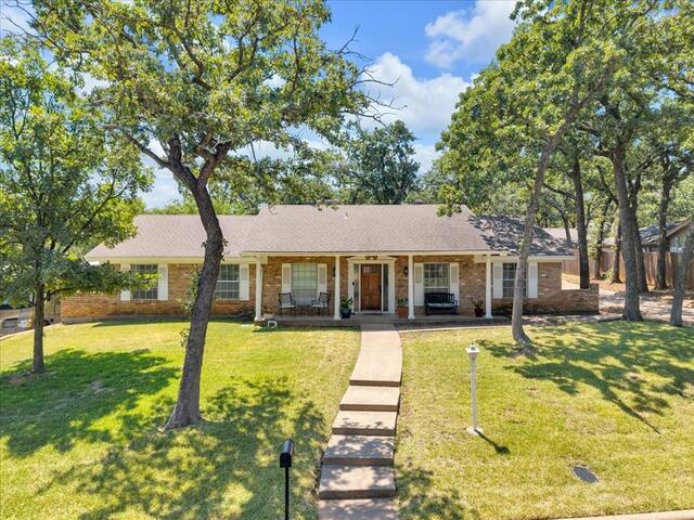 207 Walnut Way, Euless, TX image