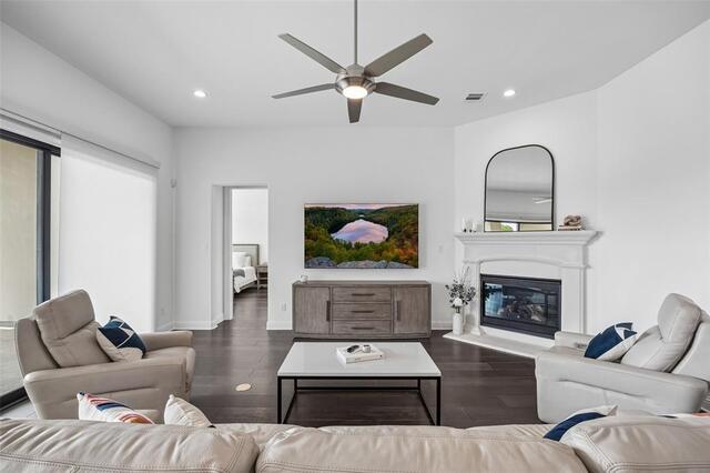 1212 Heritage West Court, Flower Mound, TX photo 13