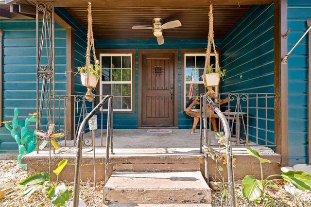 1008 E Russell, Avenue Carrollton, TX photo 2